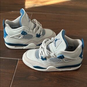 Air Jordan 4 Retro GS Military Blue 5Y